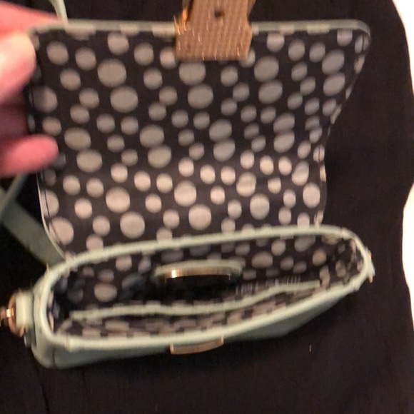 Forever 21 mint green crossbody purse. - Picture 5 of 7